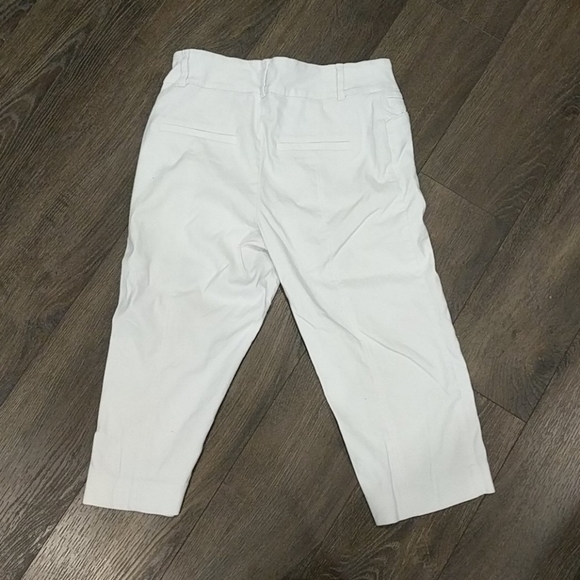 Reitmans white stretch capris - Picture 2 of 6